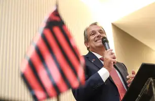 Bap toma posse como presidente do Flamengo (Foto: Gilvan de Souza / Flamengo)