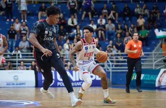 Didi em ação pelo Franca contra o Flamengo no NBB (Foto: Marcos Limonti/Sesi Franca Basquete)