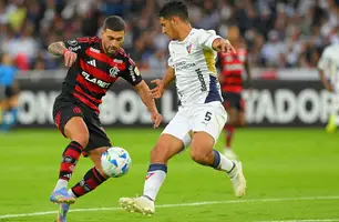 Flamengo e LDU se enfrentaram em Quito (Foto: AFP)