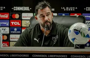 Técnico da LDU (Foto: Divulgação/LDU)