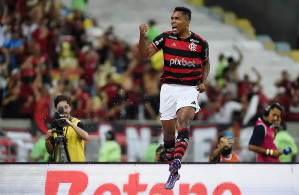 Alex Sandro (Foto: André Durão)