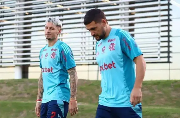 Arrascaeta durante treino do Flamengo (Foto: Gilvan Souza / Flamengo)