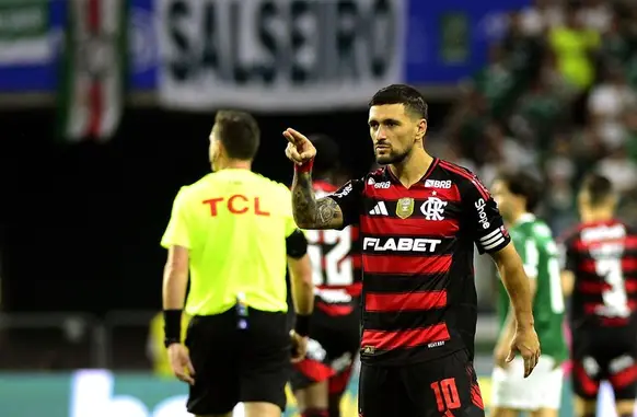 Arrascaeta em Palmeiras x Flamengo no Allianz Parque pelo Campeonato Brasileiro (Foto: Marcos Ribolli)