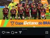 Ambiente inusitado: Danilo, do Flamengo, se diverte no Maranhão