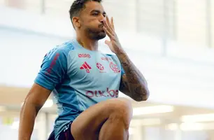 Danilo em treinamento no Ninho do Urubu, CT do Flamengo (Foto: Adriano Fontes/Flamengo)