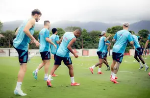 Elenco do Flamengo no CT Ninho do Urubu (Foto: Adriano Fontes / Flamengo)