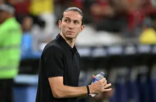Filipe Luís, técnico do Flamengo (Foto: André Durão)