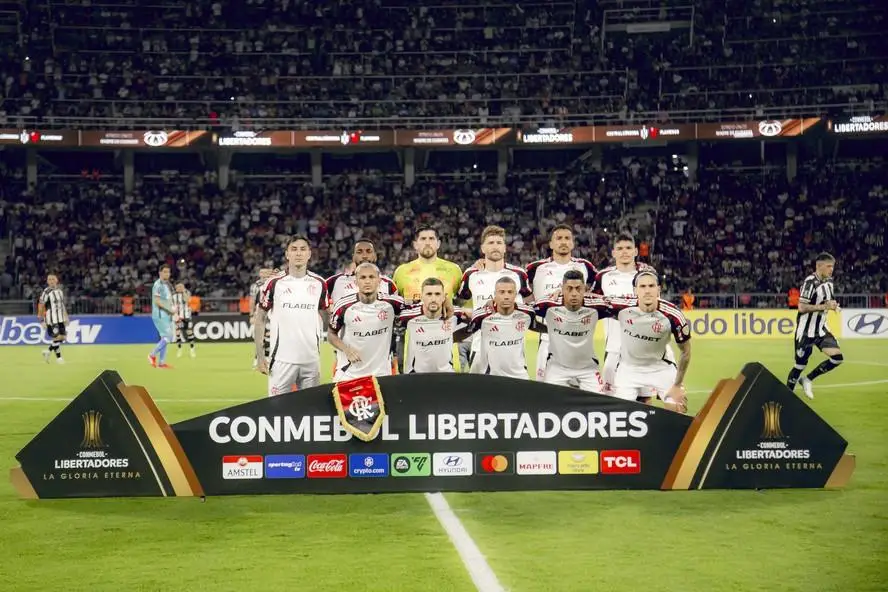 Flamengo antes de empate com Central Córdoba