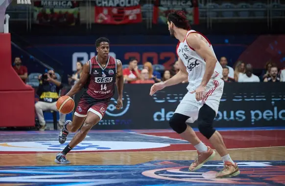 Flamengo e Franca se enfrentaram pela semifinal da Champions League e da Copa Super 8 (Foto: Marcos Limonti / Sesi Franca Basquete)