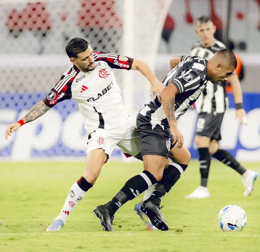 Flamengo tem dois jogos em casa para buscar classificação na Libertadores