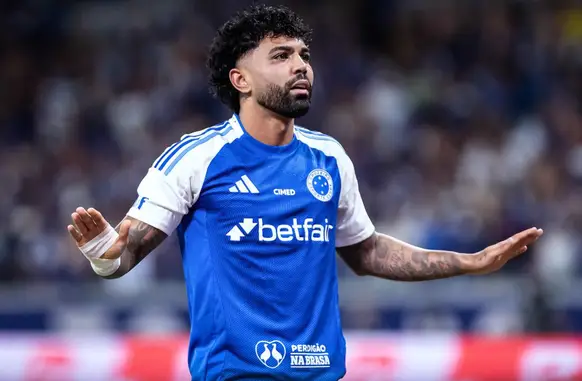 Gabigol entrou no fim do segundo tempo e garantiu a vitória do Cruzeiro sobre o Flamengo (Foto: Gustavo Aleixo / Cruzeiro)