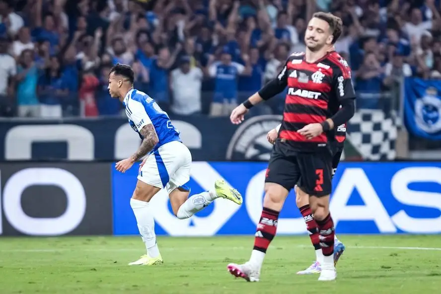 Kaio Jorge comemora o primeiro gol do Cruzeiro sobre o Flamengo
