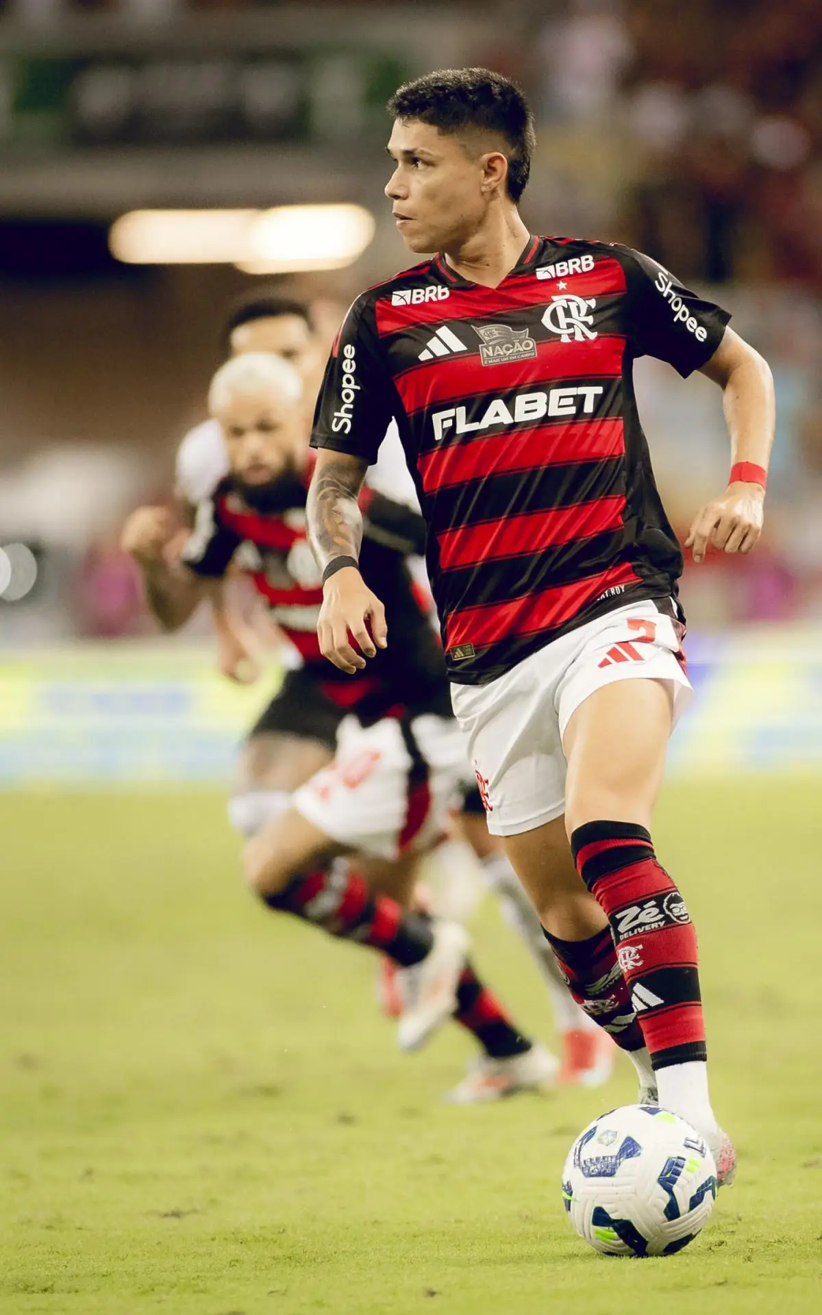 Luiz Araújo chegou a alcançar 33 km/h no 0 a 0 entre Flamengo e Botafogo