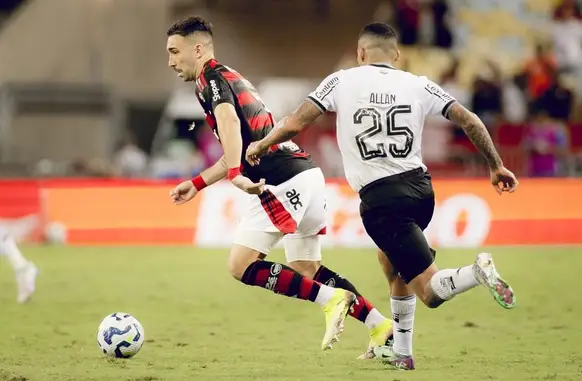 Ortiz em Flamengo x Botafogo (Foto: Adriano Fontes/Flamengo)