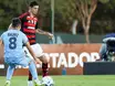 Flamengo estende contrato de jovem promessa até 2030
