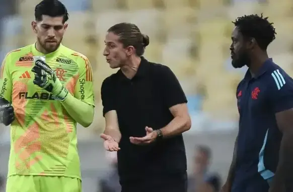 Rossi e Filipe Luís (Foto: Gilvan de Souza/Flamengo)