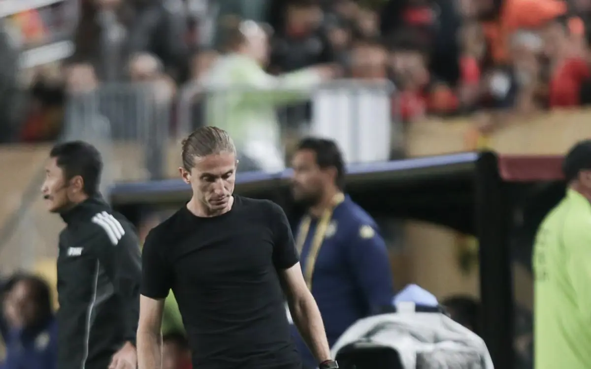 Atuação da equipe comandada por Filipe Luis foi elogiada pelo jornal espanhol 'As'