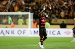 Bruno Henrique, durante jogo entre Flamengo e Esperánce (Foto: Gilvan de Souza/Flamengo)