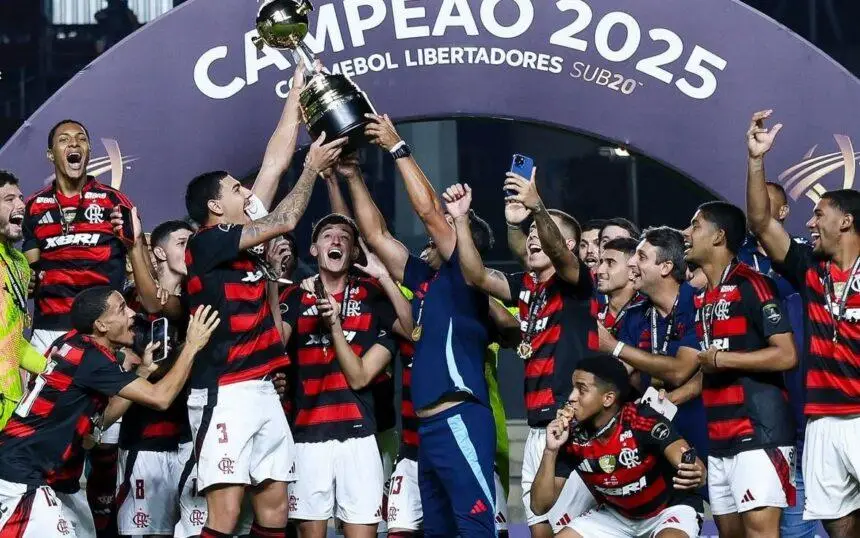 Dirigente do Bayer rasga elogios ao Flamengo antes de jogo do Mundial