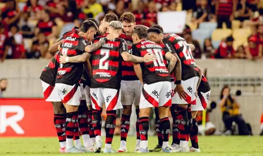 Cicinho, ex-Real Madrid, aponta Flamengo na final do Mundial de Clubes Cicinho, ex-Real Madrid, aponta Flamengo na final do Mundial de Clubes