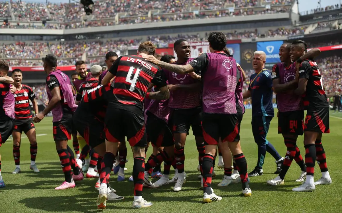 Festa dos jogadores do Flamengo na partida contra o Chelsea