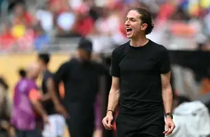 Filipe Luís durante Flamengo x Bayern de Munique (Foto: PATRICIA DE MELO MOREIRA / AFP)