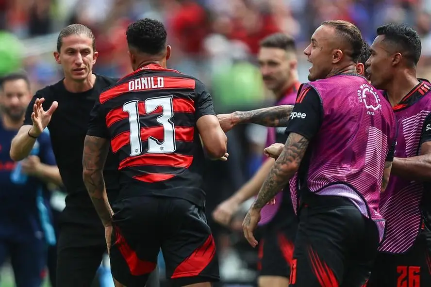 Filipe Luis e Danilo