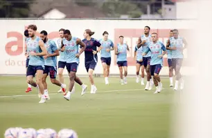 Filipe Luís em treino do Flamengo (Foto: Adriano Fontes / Flamengo)