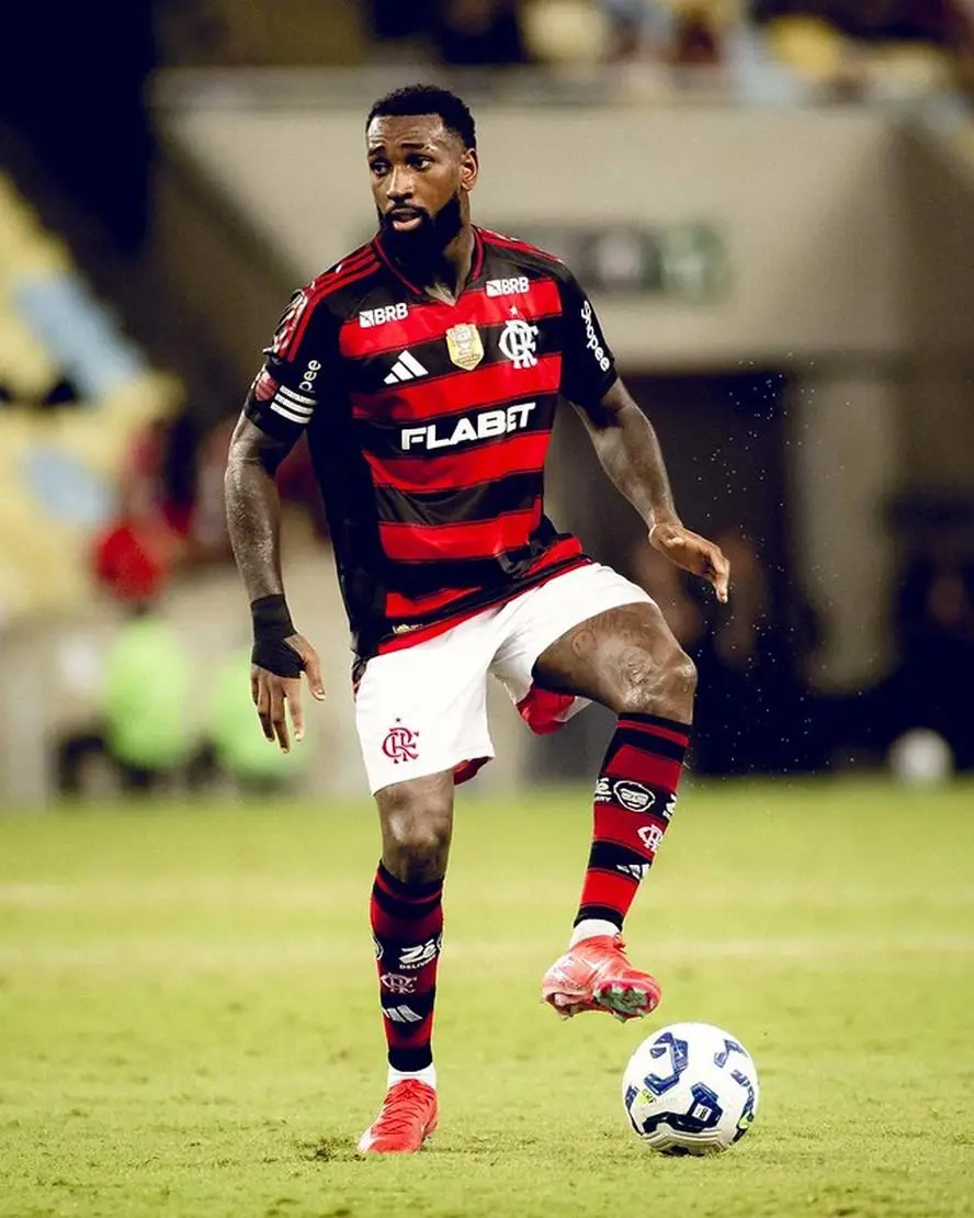 Gerson, do Flamengo, durante jogo do clube