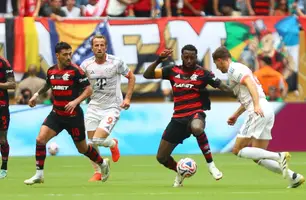 Gerson em ação pelo Flamengo contra o Bayern de Munique (Foto: Gilvan de Souza / Flamengo)