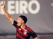 Flamengo: João Vitor assina contrato com multa de R$ 300 milhões