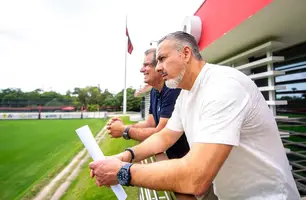 José Boto e Bap no Ninho do Urubu, CT do Flamengo (Foto: Marcelo Cortes / CRF)