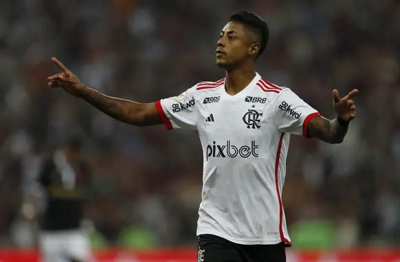 O jogador Bruno Henrique, do Flamengo, durante jogo no Maracanã (Foto: Alexandre Cassiano / Agência O Globo)