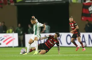 Pedro em ação pelo Flamengo contra o Esperánce (Foto: Gilvan de Souza/Flamengo)