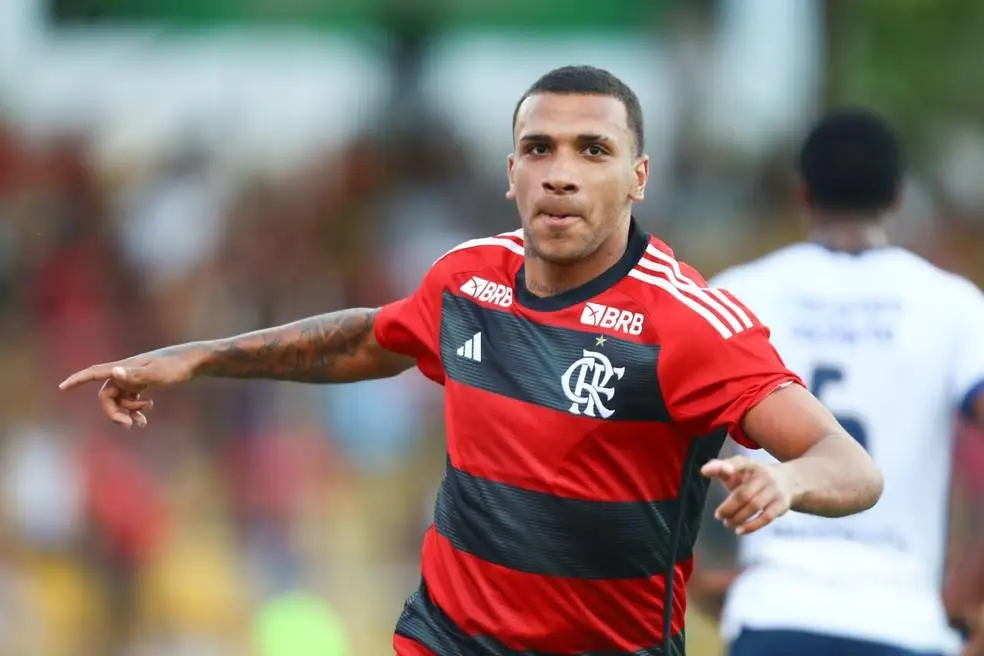 Petterson, novo atacante do Paysandu