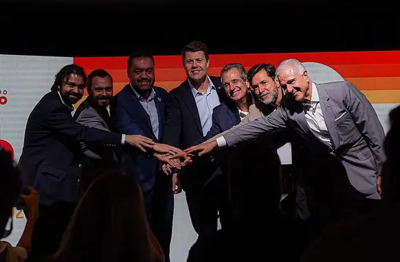 Presidentes dos clubes com o Governador Cláudio Castro (Foto: Divulgação Flamengo)