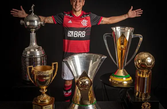 Rafinha foi multicampeão com a camisa do Flamengo (Foto: Alexandre Vidal / Flamengo)