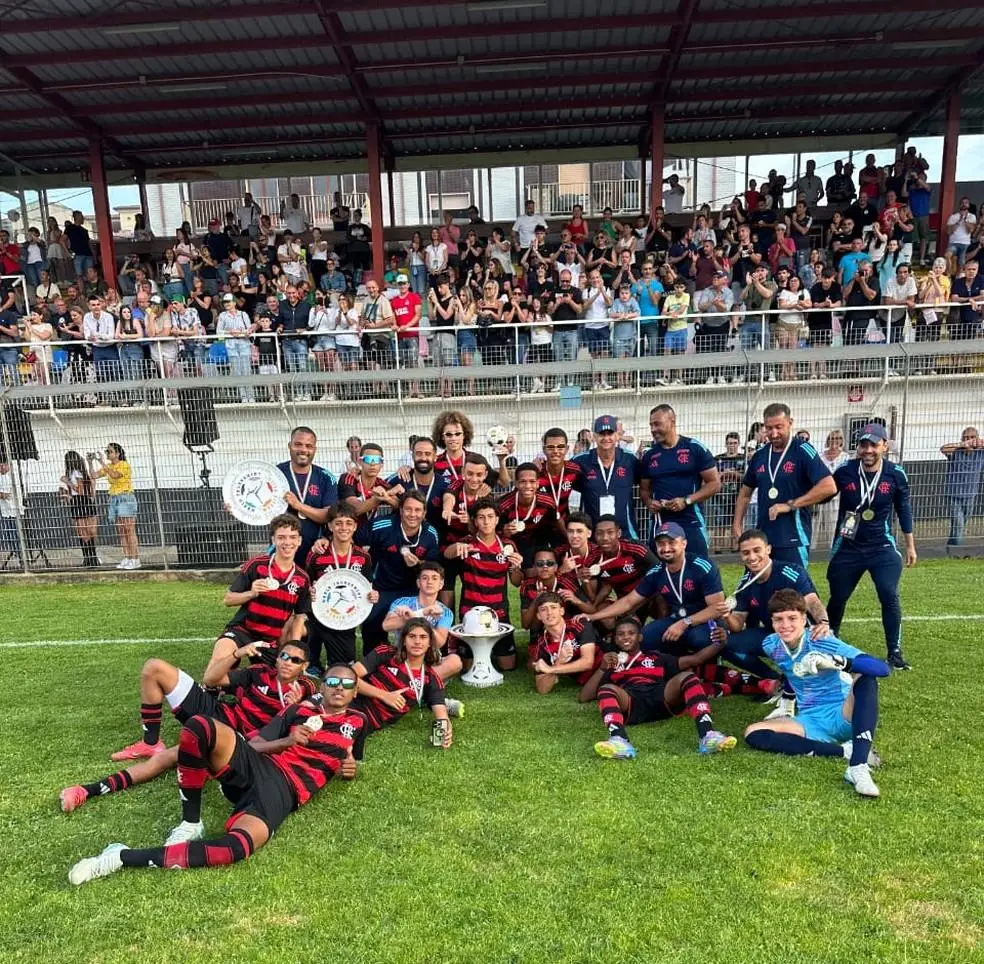 Time sub-14 do Flamengo foi campeão de torneio na Itália