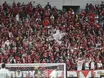 Flamengo solicita a torcedores que evitem sinalizadores após multa por fumaça