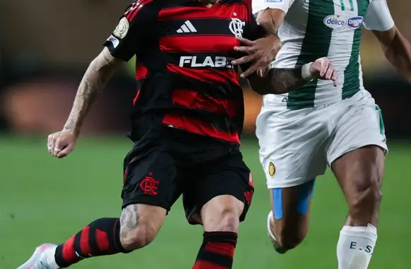 Varela em Flamengo x Espérance (Foto: Gilvan de Souza/Flamengo)