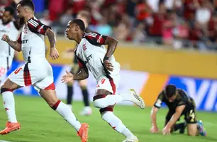 Wallace Yan celebra gol marcado pelo Flamengo sobre o Los Angeles FC (Foto: Gilvan de Souza / Flamengo)
