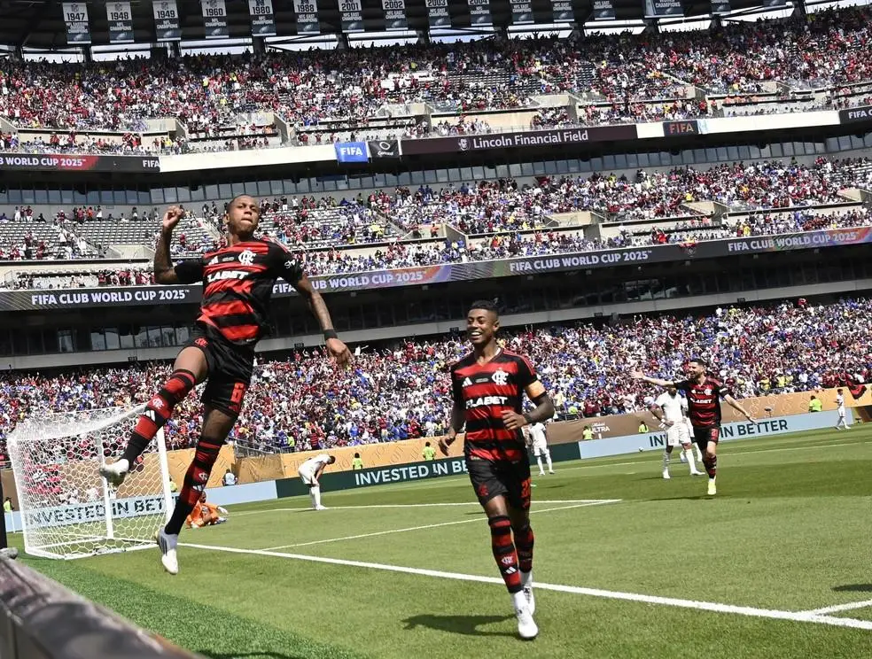 Wallace Yan comemora gol em Flamengo x Chelsea