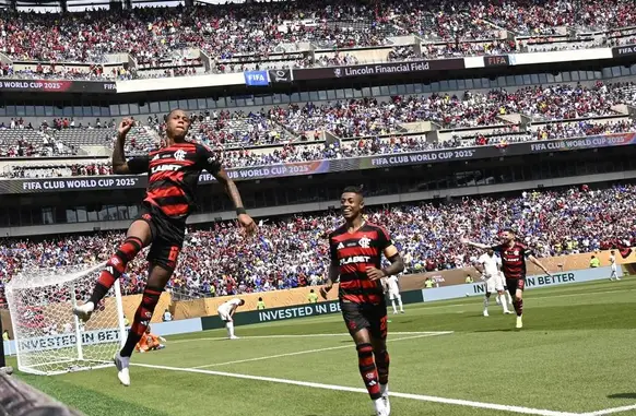 Wallace Yan comemora gol em Flamengo x Chelsea (Foto: Andre Durão)