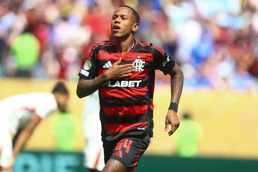 Wallace Yan marcou em vitória do Flamengo sobre o Chelsea