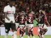 Flamengo domina São Paulo e mantém liderança do Brasileirão