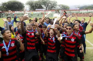Flamengo foi campeão carioca sub-15 em cima do Fluminense em Xerém (Foto: Adriano Fontes / Flamengo)