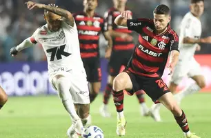 Neymar e Jorginho disputando a bola em confronto do Santos e Flamengo (Foto: Gilvan de Souza/Flamengo)