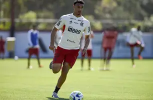Victor Hugo é cria das categorias de base do Flamengo (Foto: Marcelo Cortes / Flamengo)