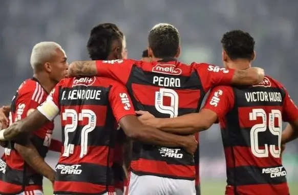Victor Hugo, Pedro, Wesley e Bruno Henrique (Foto: Marcelo Cortes/ Flamengo)