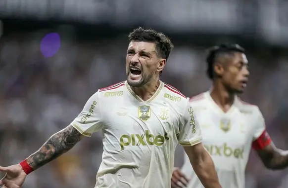 Arrascaeta faz gol em Ceará x Flamengo (Foto: GILVAN DE SOUZA/Flamengo)